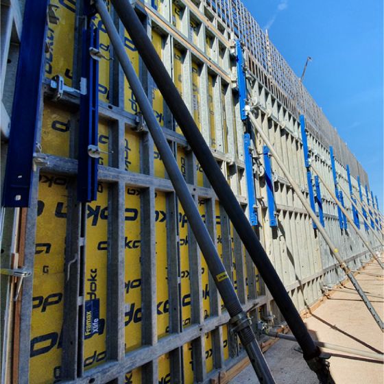 Opein | Alquiler, venta y montaje de sistemas de encofrado Doka Framax en Canarias, Madrid y Marruecos.