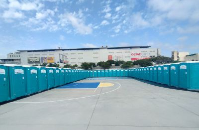 Opein | Alquiler y venta de baños portátiles en Canarias, Madrid y Marruecos con la mejor calidad precio.