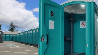 Opein | Alquiler y venta de baños portátiles en Canarias, Madrid y Marruecos con la mejor calidad precio.