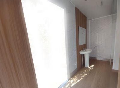 Opein | Alquiler y venta de baños prefabricados personalizables (sanitarios) en Canarias, Madrid y Marruecos con la mejor calidad precio.
