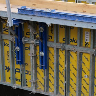 Opein | Alquiler, venta y montaje de sistemas de encofrado Doka Framax en Canarias, Madrid y Marruecos.