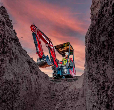 Opein | Alquiler y venta de mini-excavadora Yanmar VIO17 1,8T STV en Canarias, Madrid y Marruecos.
