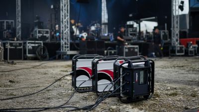 Opein | Alquiler y venta de Sistema de almacenamiento de energía batería portátil en Canarias y Madrid.