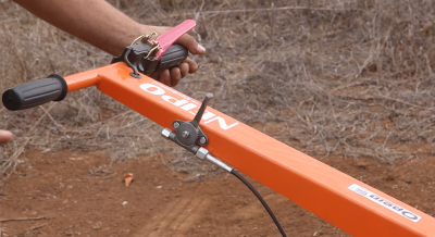 Opein | Alquiler y venta de zanjadora de gasolina compacta Neipo en Canarias, Madrid y Marruecos.